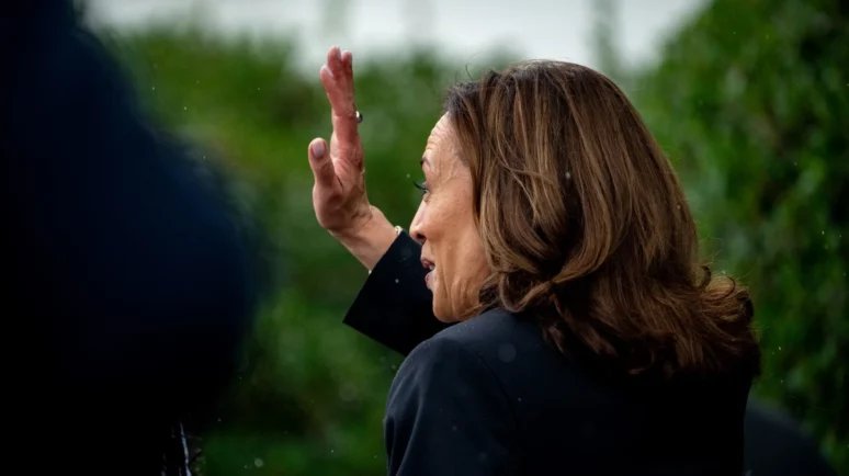 Kamala Harris waving.